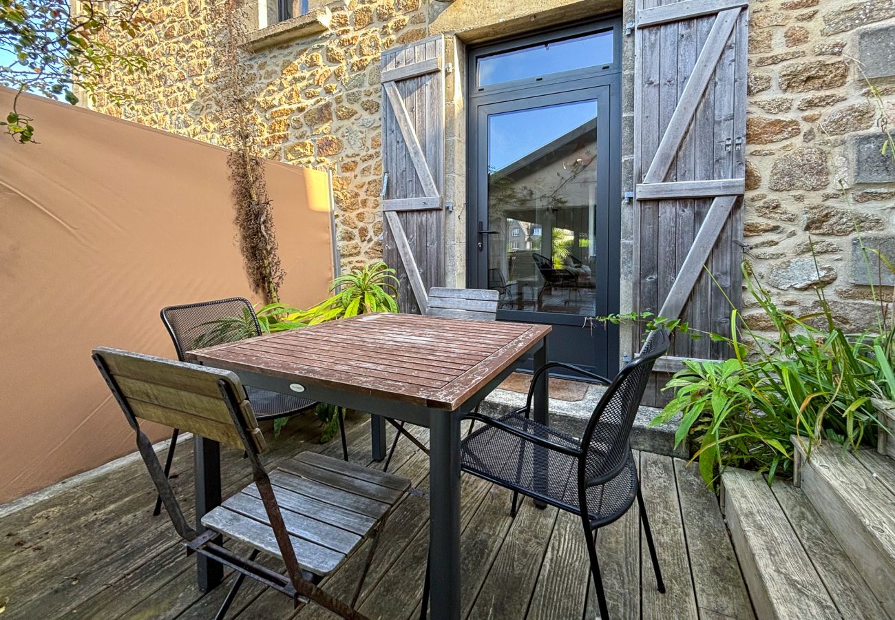 Ferienhaus in Penvénan - hjem petite · Port Blanc Facing the sea