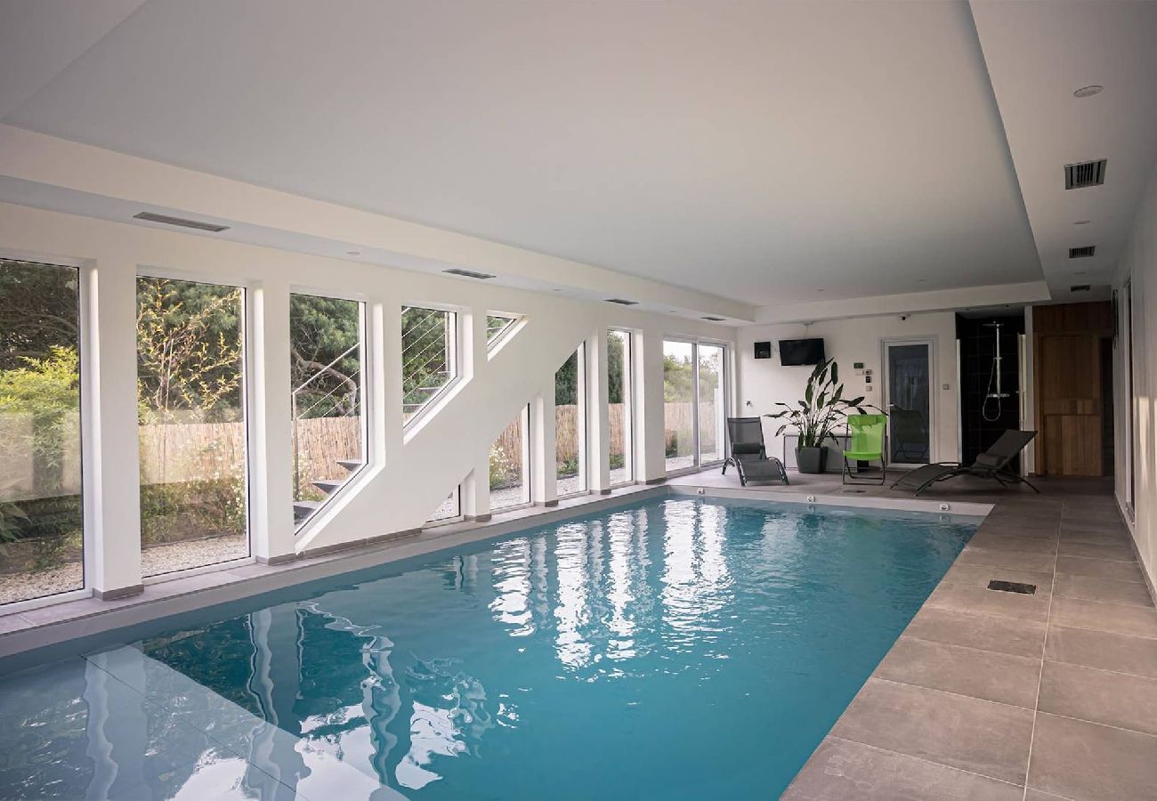 Villa in Trébeurden - bihit · Cote De Granit Rose Villa with indoor pool
