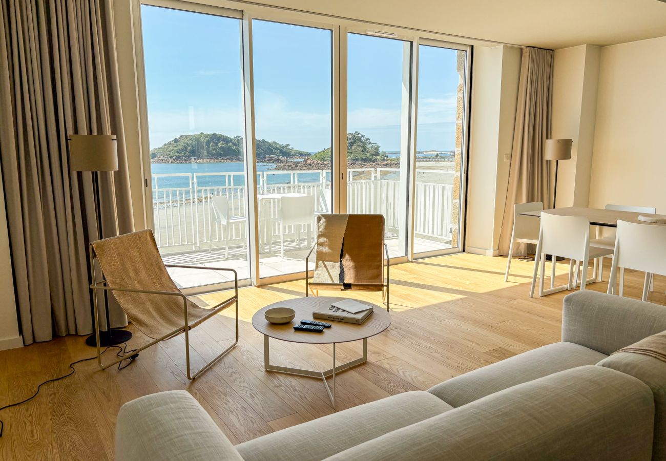 Ferienwohnung in Trébeurden - PORS-MABO T3 · Luxury 2 Bedroom Apartment with Sea