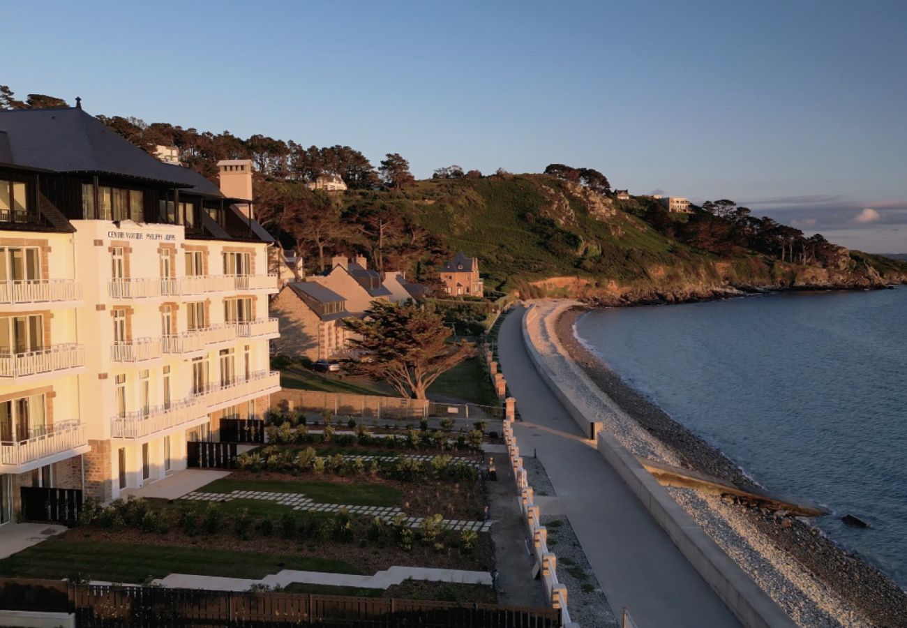 Ferienwohnung in Trébeurden - Bréhat T3, acces plage et vue