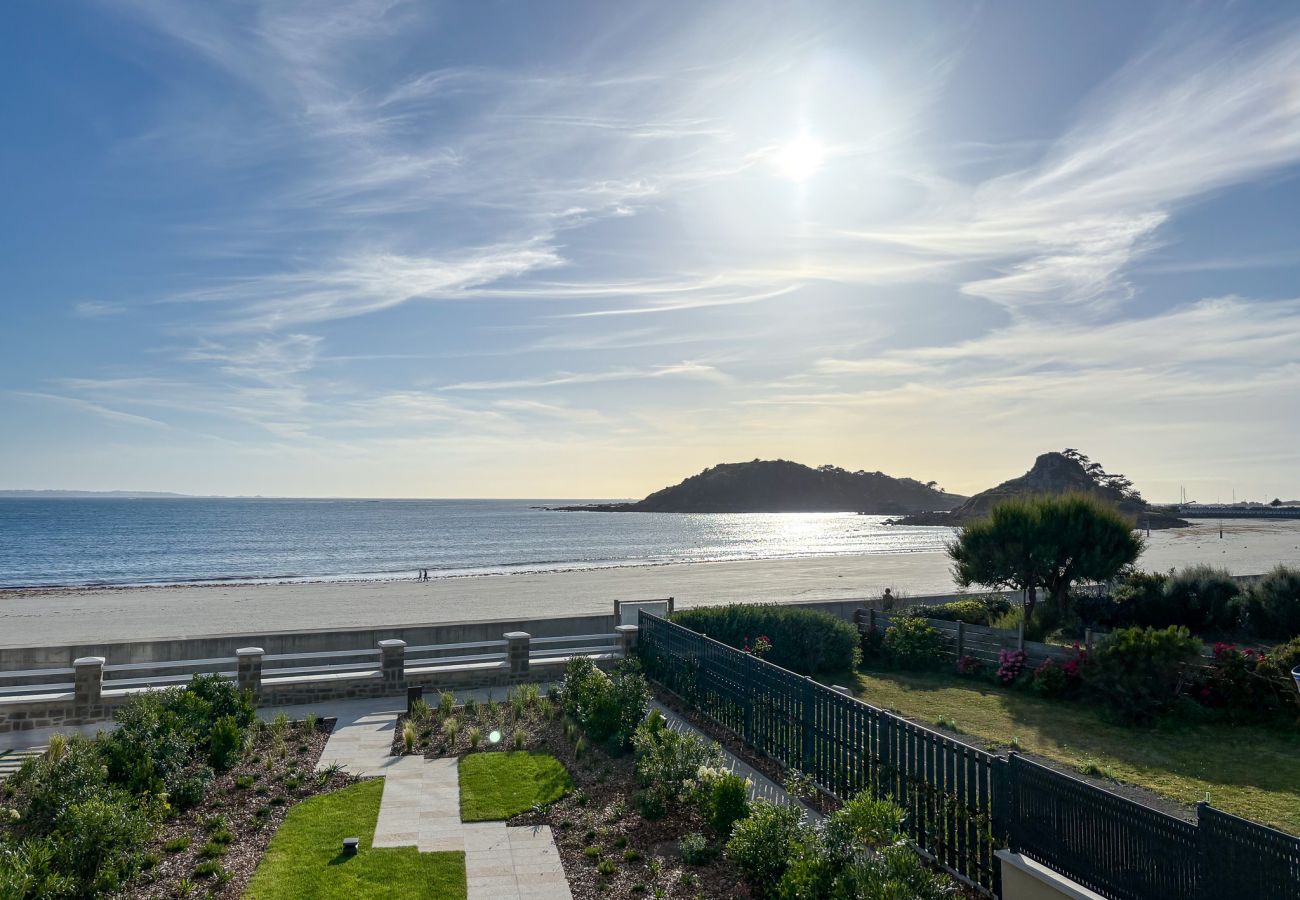 Ferienwohnung in Trébeurden - Bréhat T3, acces plage et vue