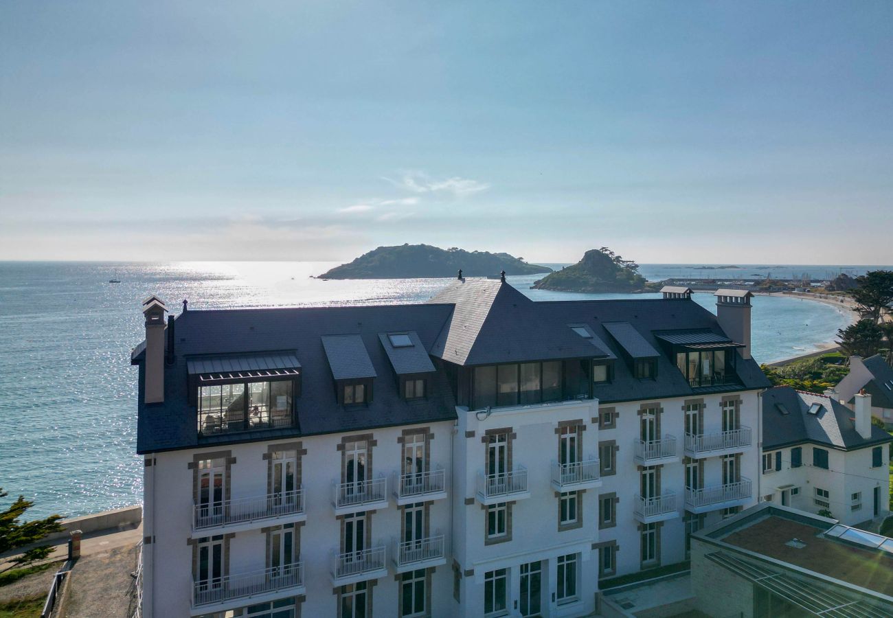 Apartment in Trébeurden - Le castel T2 · T2 Luxury Apartment with Sea View a